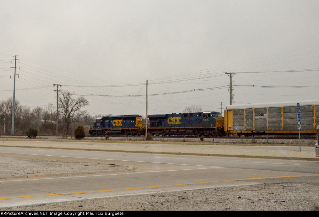 CSX SD40-2 and ES40DC leading a train
